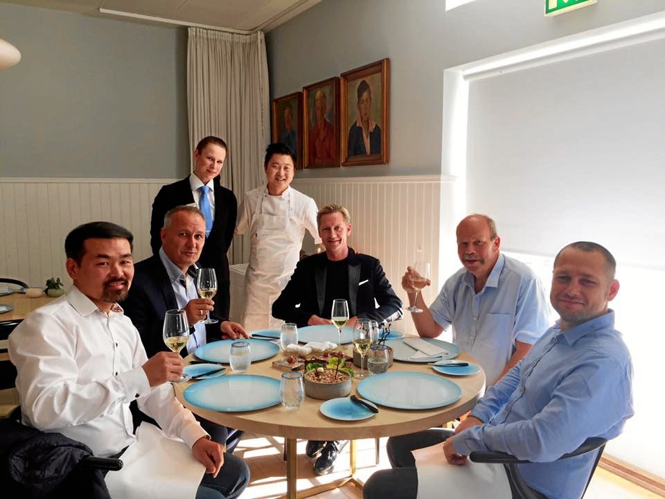 Gastro North i sin vorden maj 2016 med Vinh Q. Du, Fusion, (tv), Peter Christian Bühlmann Jensen, Ruths Hotel, Morten Nielsen, Mortens Kro PR-manden Mads Stenstrup og Kristian Riise fra Vendia Goumet. Kenneth Hansen fra Svinkløv Badehotel og Danni Bühlmann fra Restaurant Bühlmann er fraværende. Foto: stenstrup PR Jakob Kanne Bjerregaard