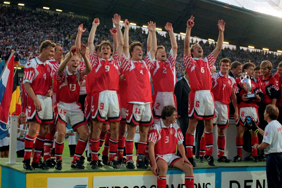 De 20 spillere, der var med i Danmarks EM-trup i 1992, er gået vidt forskellige veje i deres liv efter triumfen i Sverige. Arkivfoto: Palle Hedemann, Scanpix