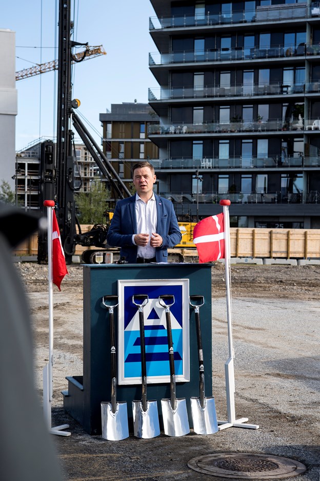Når det nye byggeri er færdigt, er byggefelterne på Godsbanen fyldt helt op - i hvert fald på den ene side af Dag Hammerskjølds Gade. Foto: Laura Guldhammer Lise Stenbro