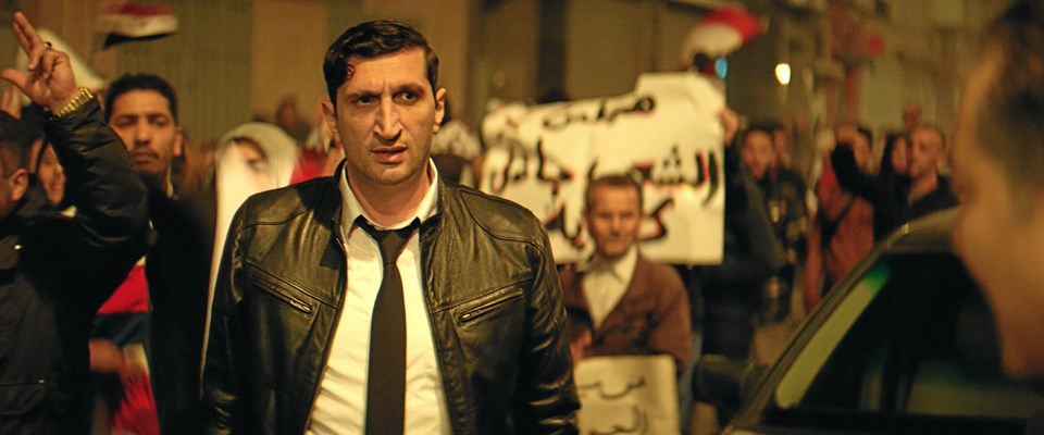 Fares Fares er en svensk skuespiller født i Beirut, og han har efterhånden medvirket i en lang række prisvindende internationale film. De danske seere vil særligt huske ham fra de populære filmatiseringer af Jussi Adler-Olsens ”Afdeling Q”-serie, hvor han folder sig ud på dansk i rollen som Nikolaj Lie Kaas’ makker Assad. Sarah Sandhøj