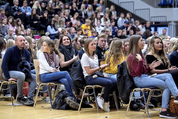 1240 elever fra kommunens skoler deltog fredag i Ungevalg 2017 i Arena Nord, og de klagede bl.a. over busforbindelserne, der ikke passer med, hvornår de skal møde i skole. Hans Christensen