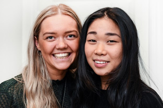 Til dalig går pigerne på Aalborg Universitet, arbejder og spiller håndbold. Alligevel kan de finde tid til at drive madbloggen. Camilla Gammelgaard og Bent Bach (foto)