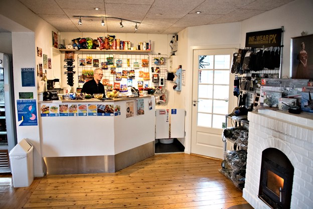 Leder Poul Nielsen i en ledig stund inden det store rykind på KFUM’s orlogshjem, der er blevet et populært værested for såvel Søværnets værnepligtige som veteraner, der har været udsendt i tjeneste. Hans Christensen