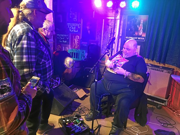 Publikum på Freddy’s Bar var vilde med Popa Chubby. Hans Christensen