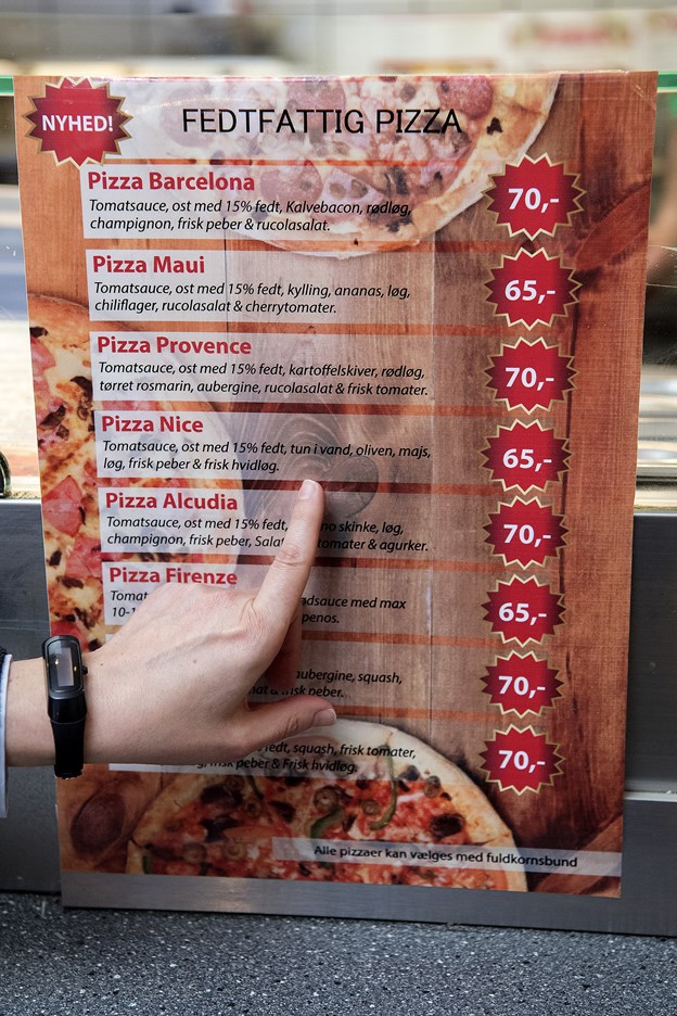 Her kan du se udvalget af sunde pizzaer hos Yones Grill & Pizza i Danmarksgade. Camilla Gammelgaard og Lars Pauli (foto)