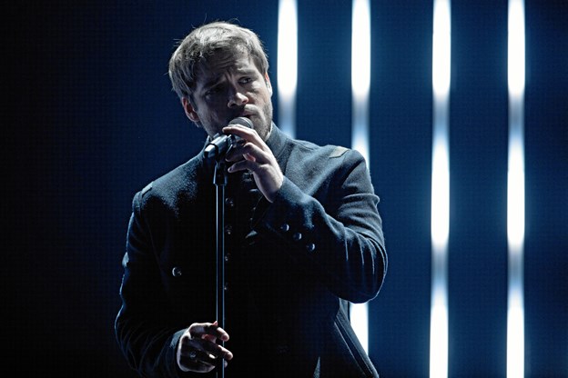 Jamie Talbot imponerede endnu en gang dommerne ved X Factors andet live show. PR Foto: DR Camilla Gammelgaard