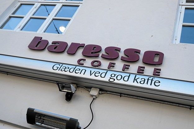 Intet er lavet om i kaffebaren under lukningen. Camilla Gammelgaard og Lasse Sand (foto)