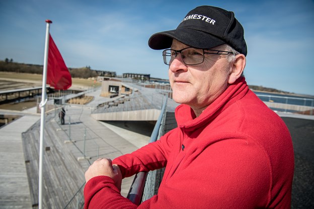 Bademester Kaj Bjerregaard Jensen glæder sig over, at området er blevet mere tilgængeligt end tidligere. Tina Larsen og Martin Damgård (foto)