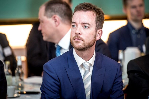 Miljø- og fødevareminister Esben Lunde Larsen (V) stopper som minister, men fortsætter i Folketinget til næste valg. Det skriver han på sin facebook-side. Arkivfoto: Mads Claus Rasmussen, Ritzau Scanpix