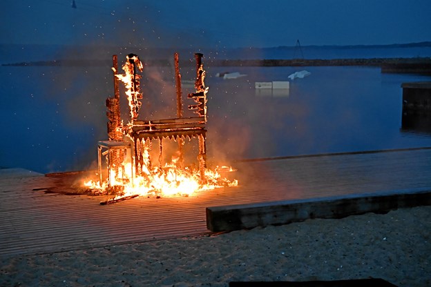 Thisted Brandvæsen måtte natten til fredag slukke denne brand hos Thy Cablepark. Foto: Peter Mørk Peter Witten