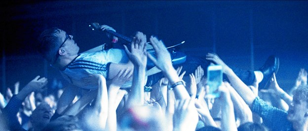 Så er albummet ude, og bandets guitar kan tilfreds crowdsurfe støtte af publikums begejstrede hænder. Bent Stenbakken