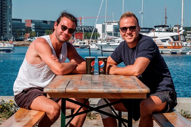Her ses venneparret Jesper Lund og Mikkel Andersen. Camilla Gammelgaard og Lasse Sand (foto)