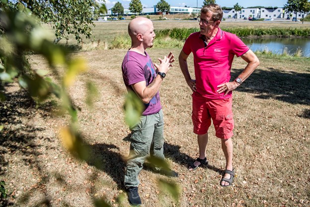 Det bør være helt legalt for mænd at dele de inderste tanker, er Emil Vestergaard Brøndlund-Petersen og Kurt Kristensen enige om. Anne Helene Kahr Thomsen og Andreas Falck (foto)