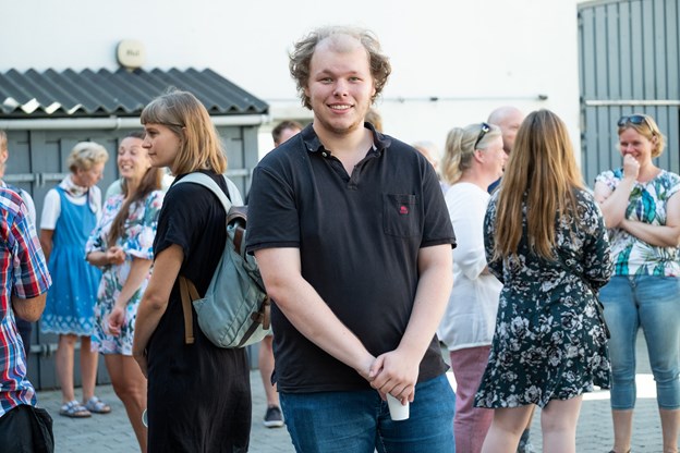 En anden ny medarbejder er Christian Høgh. Han skal arbejde som lydassistent. Anne Helene Kahr Thomsen og Lasse Sand (foto)