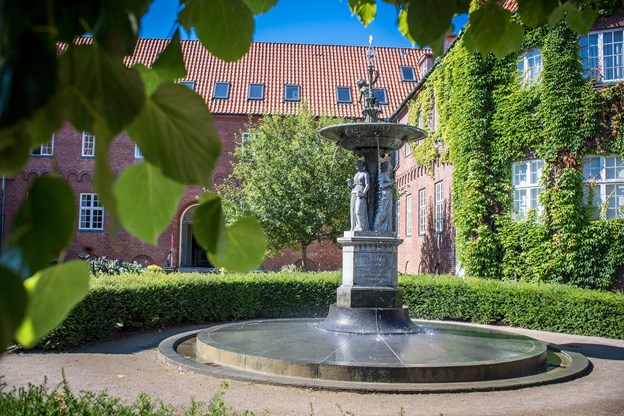 Kayerødsspringvandet står i Arkivstræde. Tina Larsen og Martin Damgård (foto)