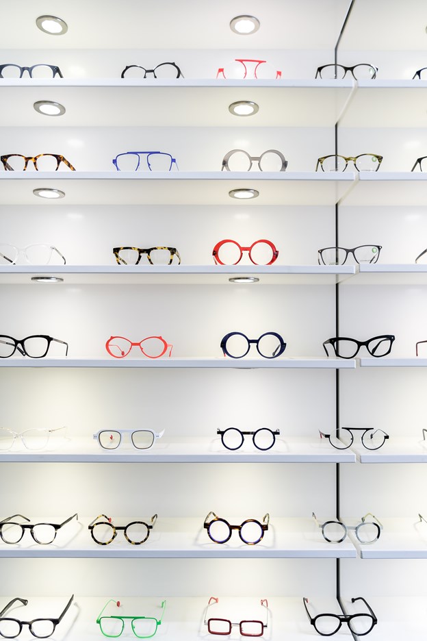 Anderledes brille i lange baner. Anne Helene Kahr Thomsen og Nicolas Cho Meier at15@