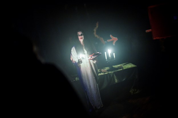 Aalborg Karneval anbefaler, at man er over 16, hvis man vil deltage i Horror Night, for det kan være en ganske skræmmende oplevelse.Arkivfoto: Henrik Bo Katrine Schousboe