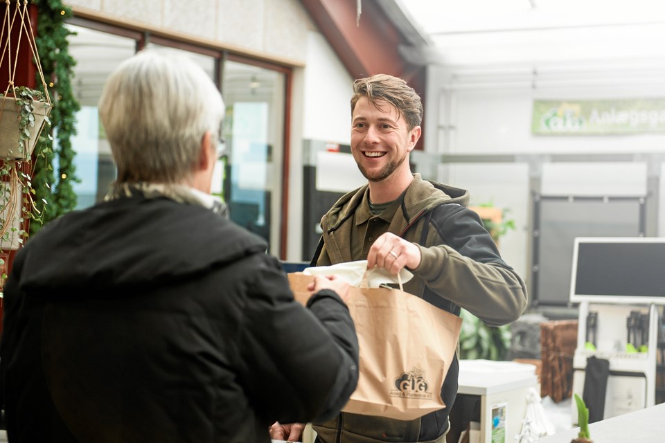 Indhold leveret af Gug Anlæg og Planteskole