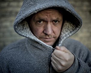 Tilslutte sig en ældre fyr